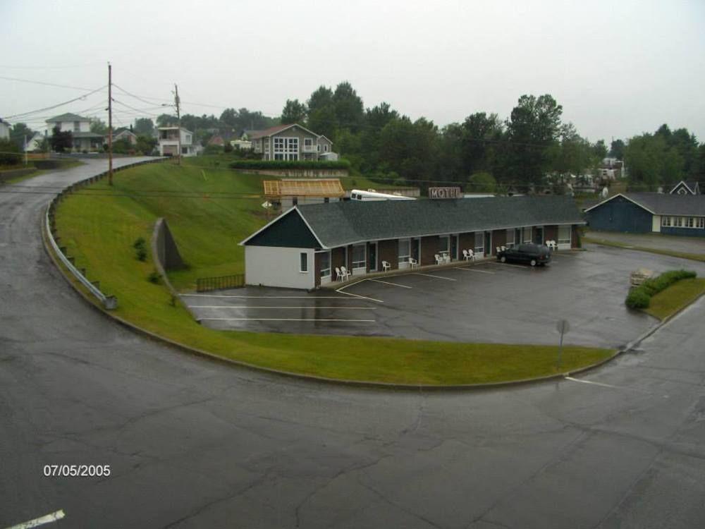 Cabano Motel Royal מראה חיצוני תמונה