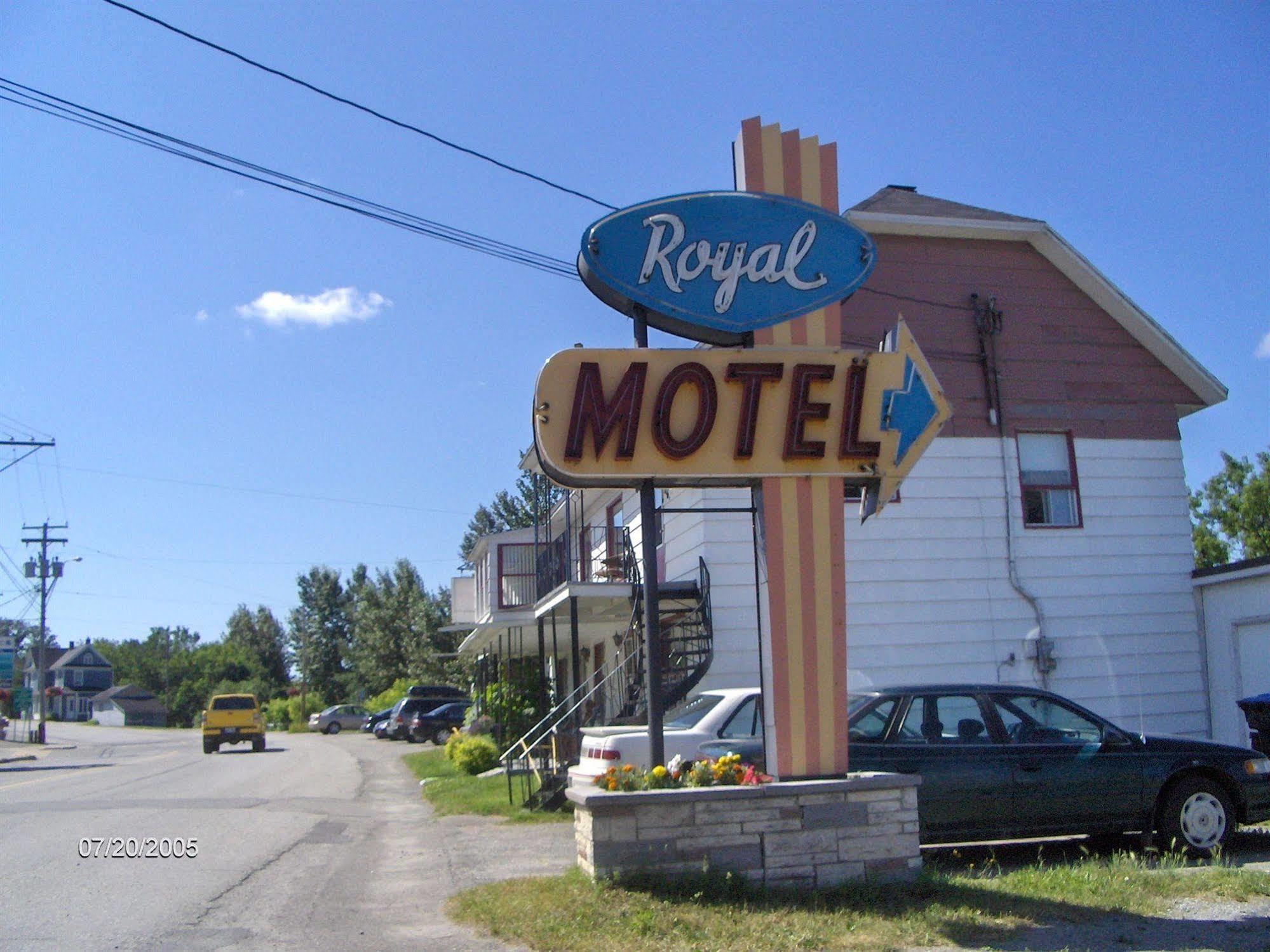 Cabano Motel Royal מראה חיצוני תמונה