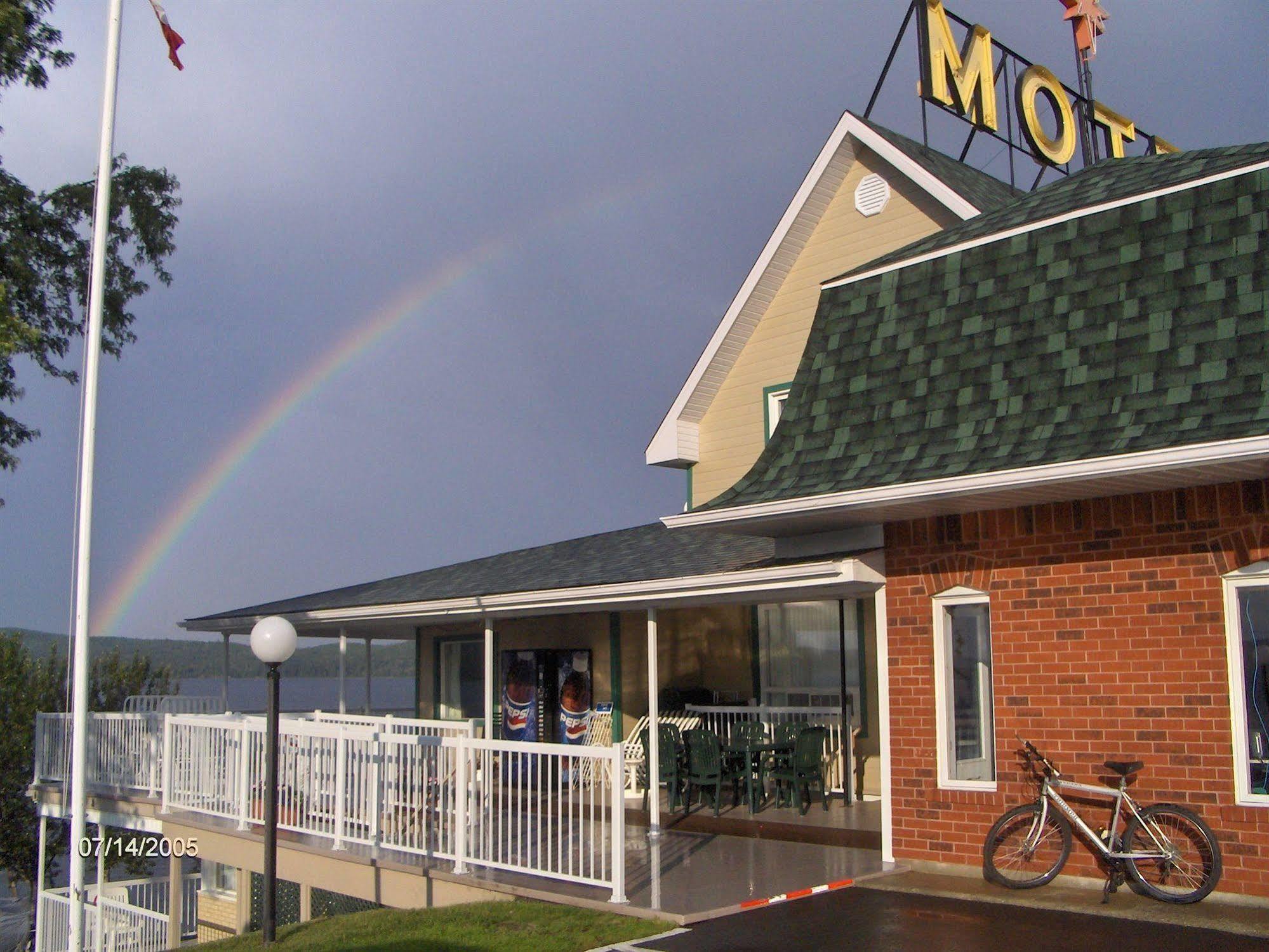 Cabano Motel Royal מראה חיצוני תמונה